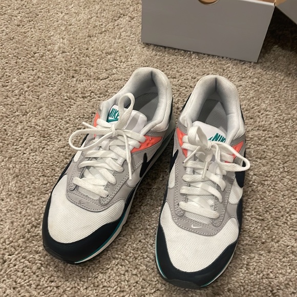 Nike air max correlate - Picture 3 of 3